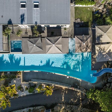 Tasman Holiday Parks - Waihi Beach Exterior foto Aerial view of the pool