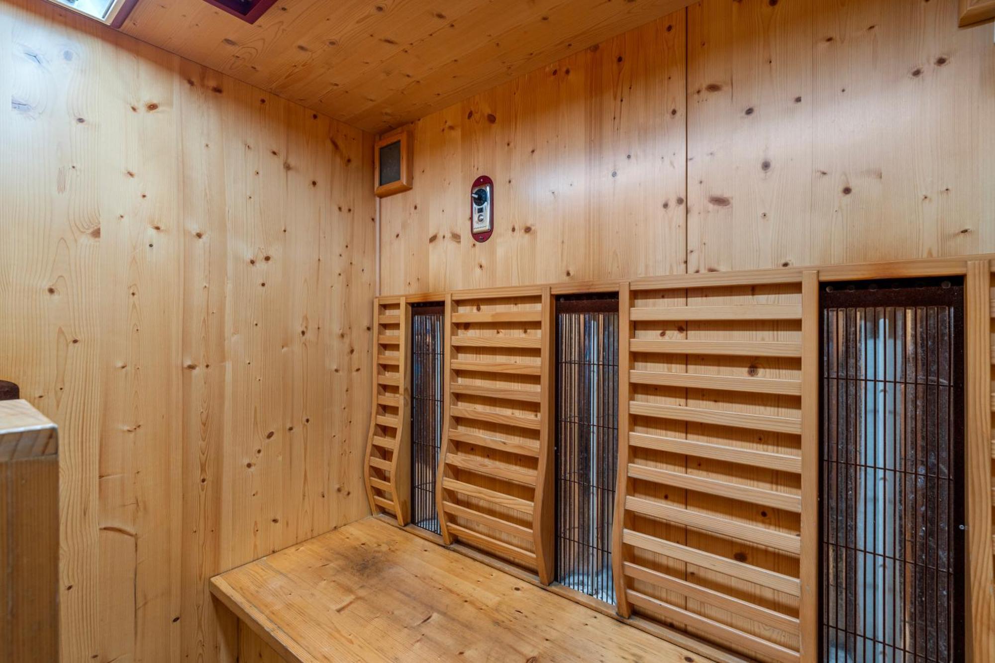 Tasman Holiday Parks - Waihi Beach Exterior foto A modern dry sauna