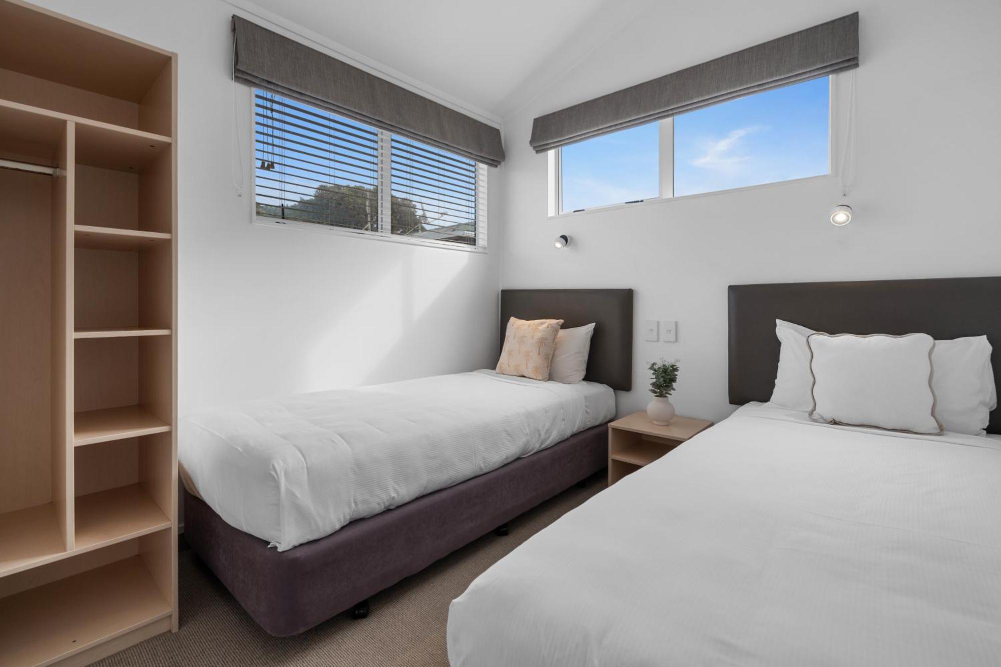 Tasman Holiday Parks - Waihi Beach Exterior foto A bedroom at the hotel